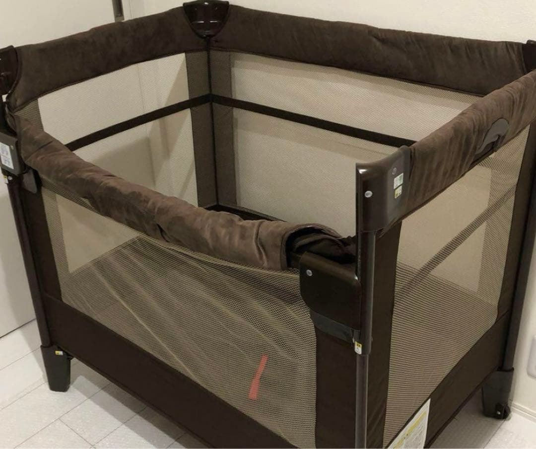 ★美品 Aprica ココネルエアープラス ベビーベッド ブラウン 洗えるマット