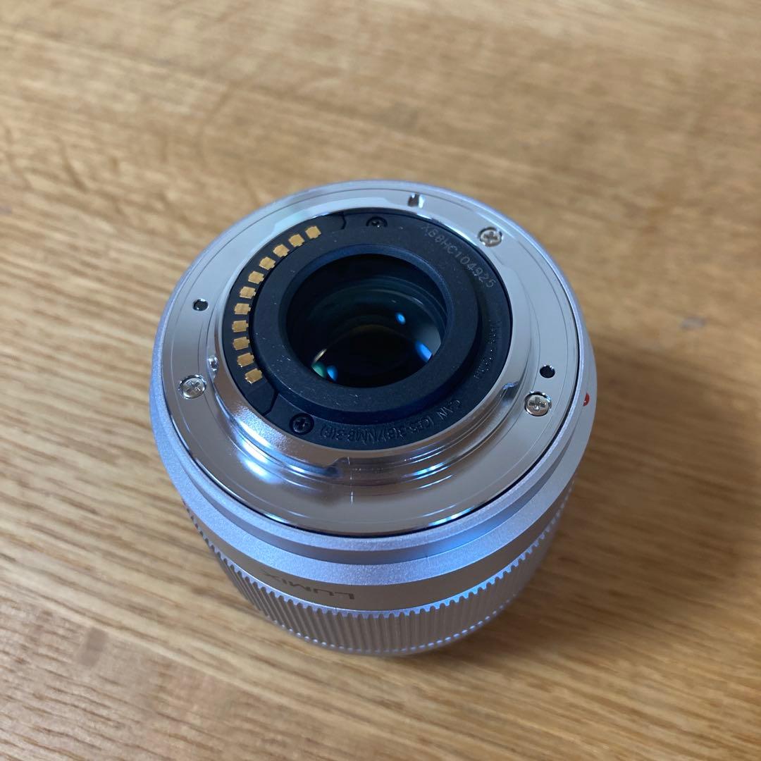 Panasonic H-H025 25mm レンズ