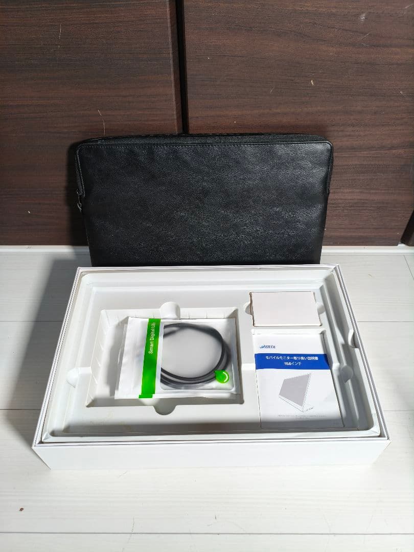 モバイルディスプレイ　MISEDI 4K 15.6インチ