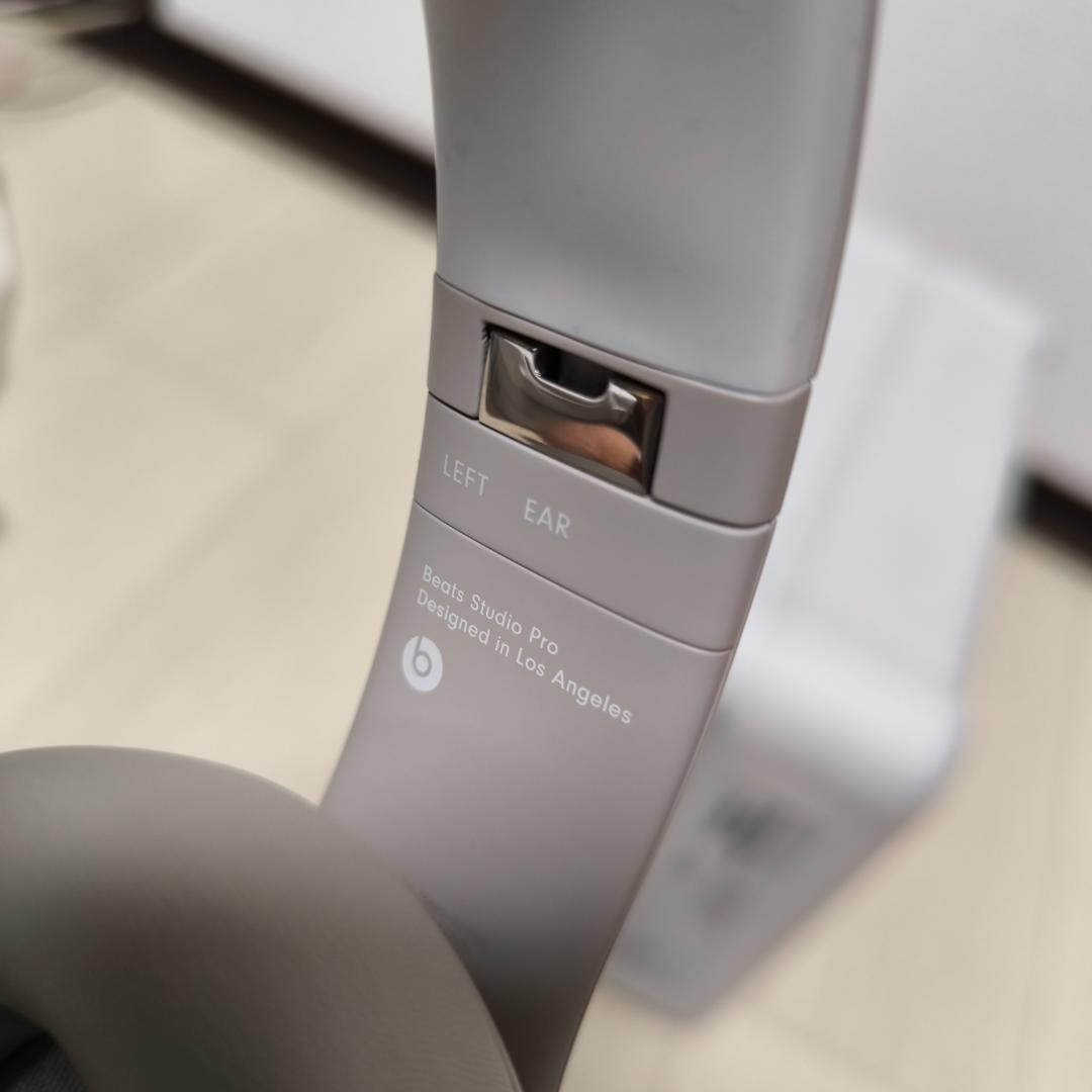 Beats Studio Pro ワイヤレスヘッドフォン MQTR3PA　美品