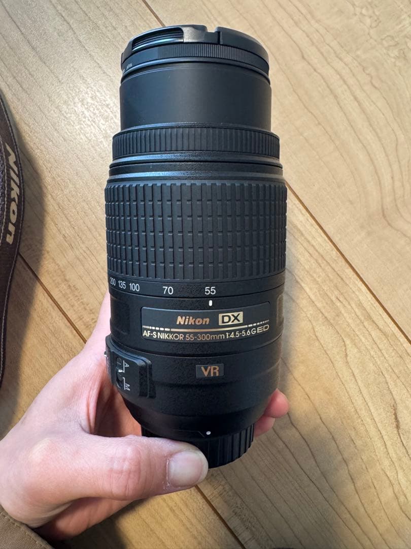 デジタルカメラ Nikon D5200 18-55mm VR Kit + 55-300mm