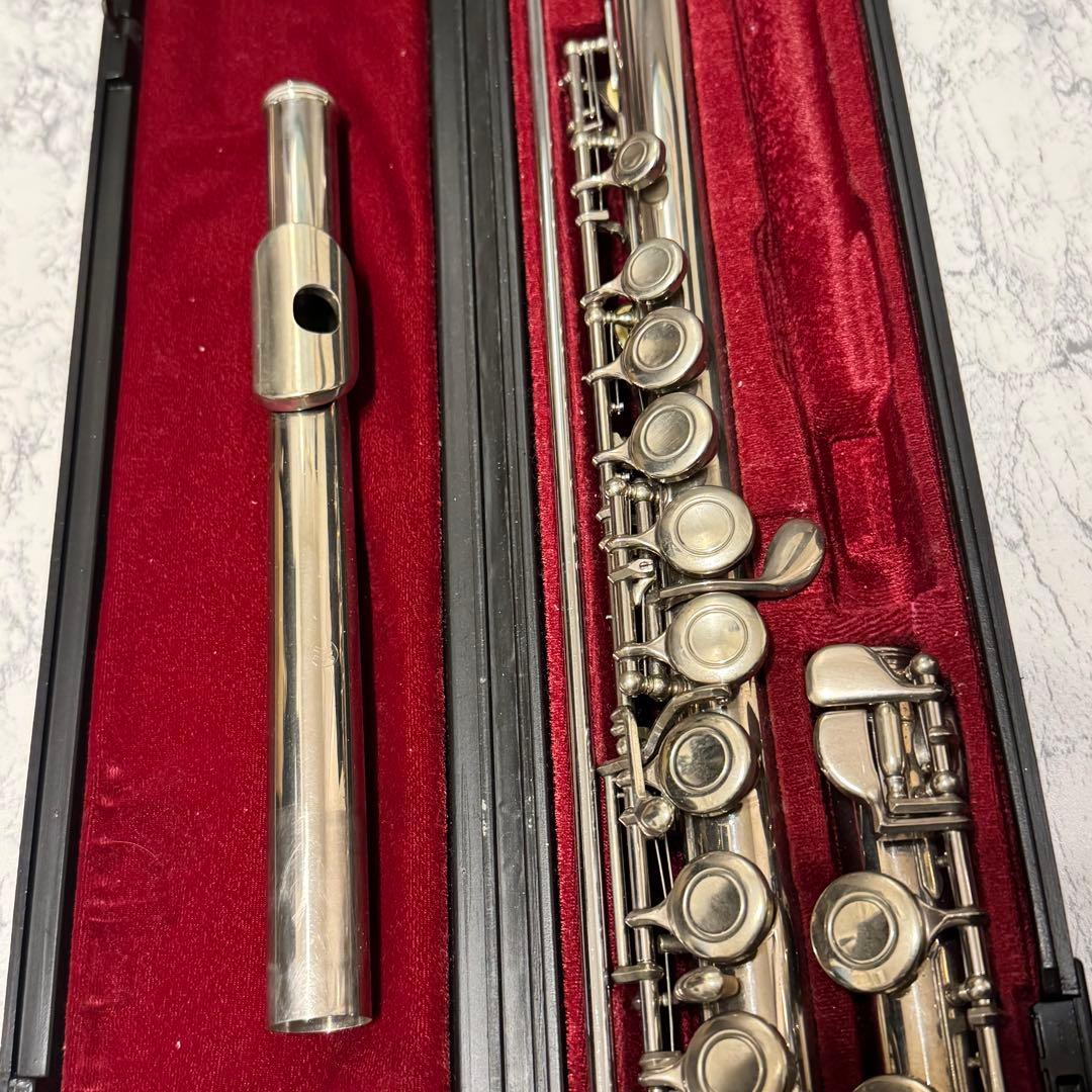 YAMAHAフルート 211ヤマハ　フルートYFL-211 ケース付き　Eメカ