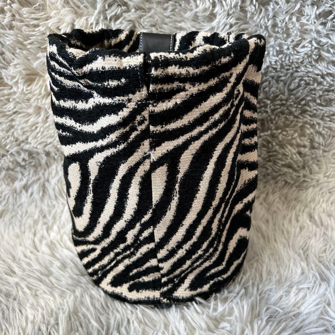 【未使用品】A VACATION BUCKET ZEBRAかごバッグ サファリ
