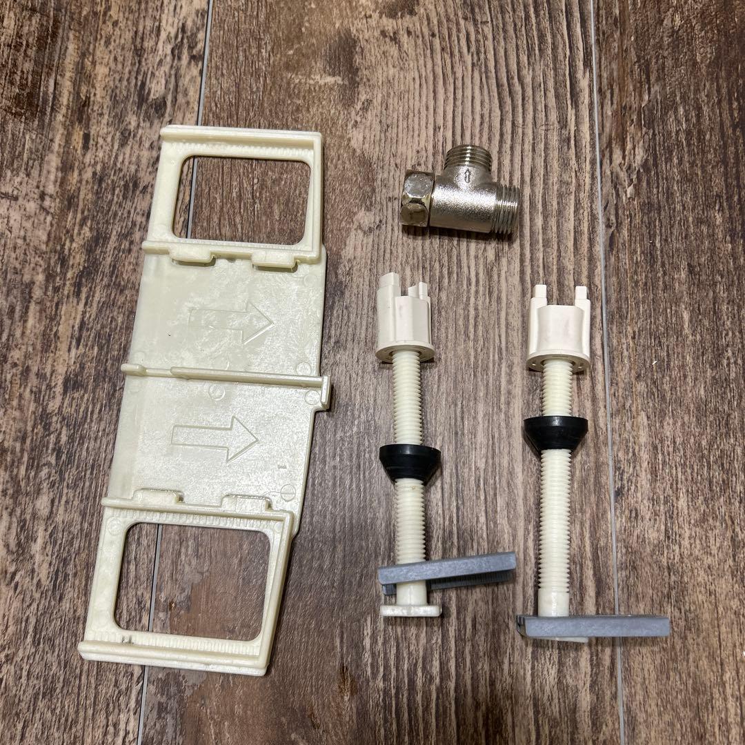 コメリ　Jenix 温水洗浄便座 HWS-R2