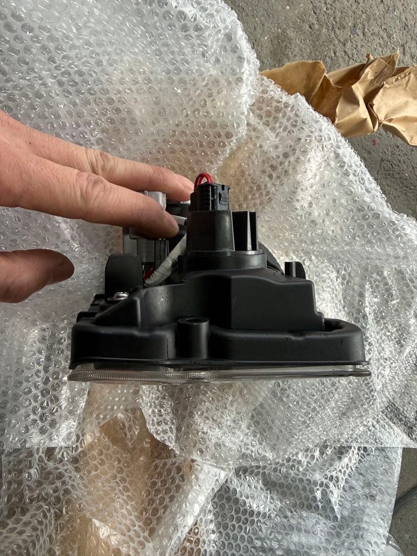 DAIHATSU ダイハツ アトレー 純正左テールランプ・スポイラー