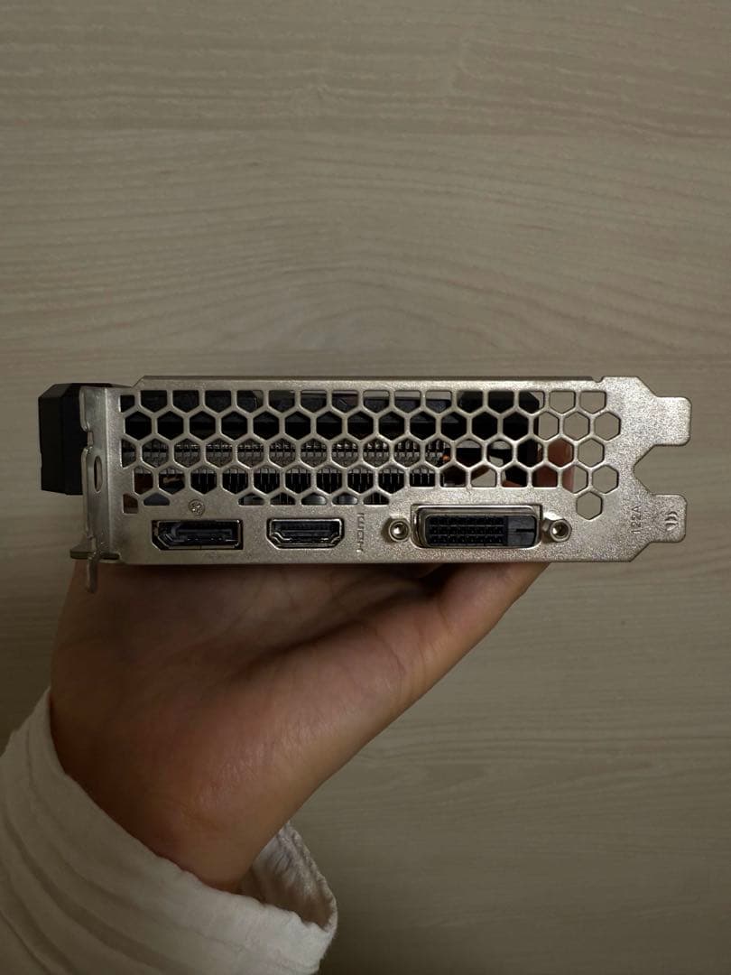 グラフィックボード・グラボ・ビデオカード GEFORCE GTX1660TI STORMX 6G GDDR6