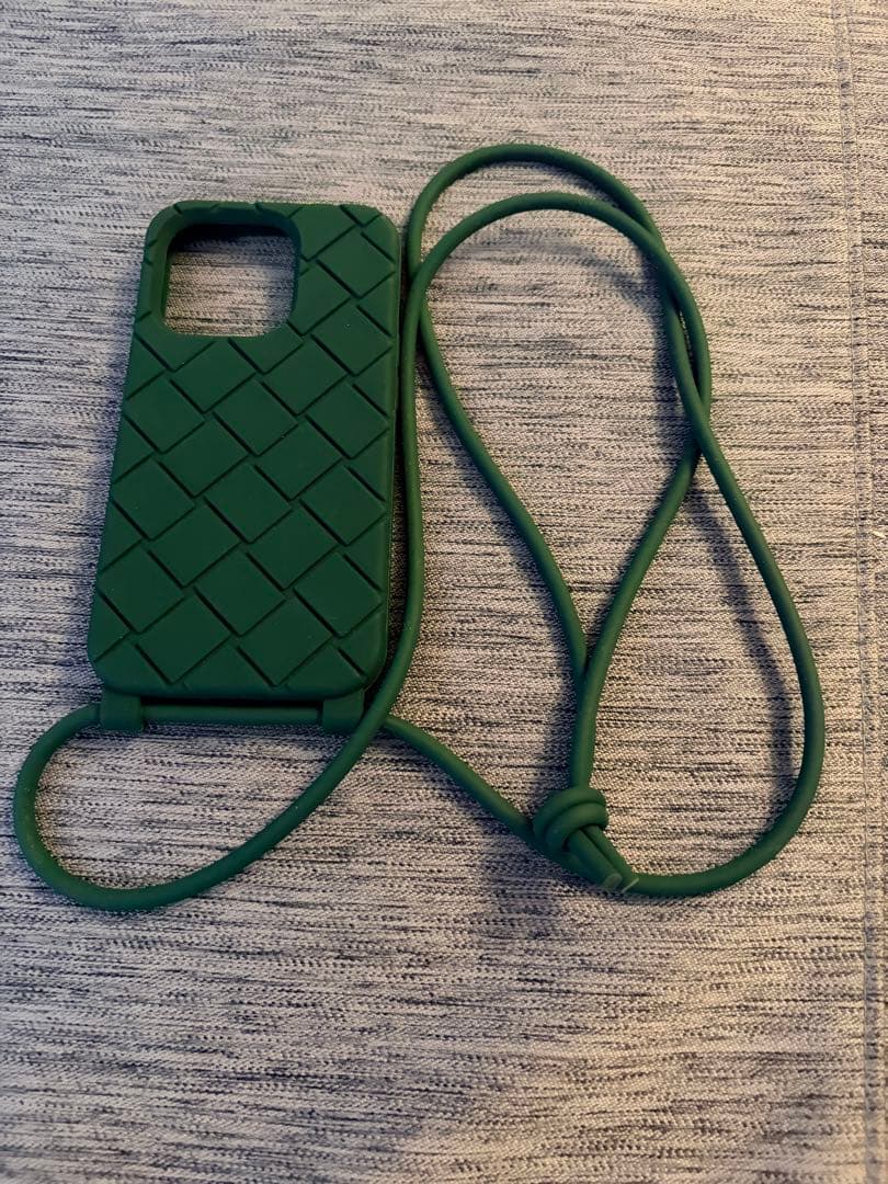 ボッテガヴェネタ　スマホケース　iPhone15 Pro 16 pro