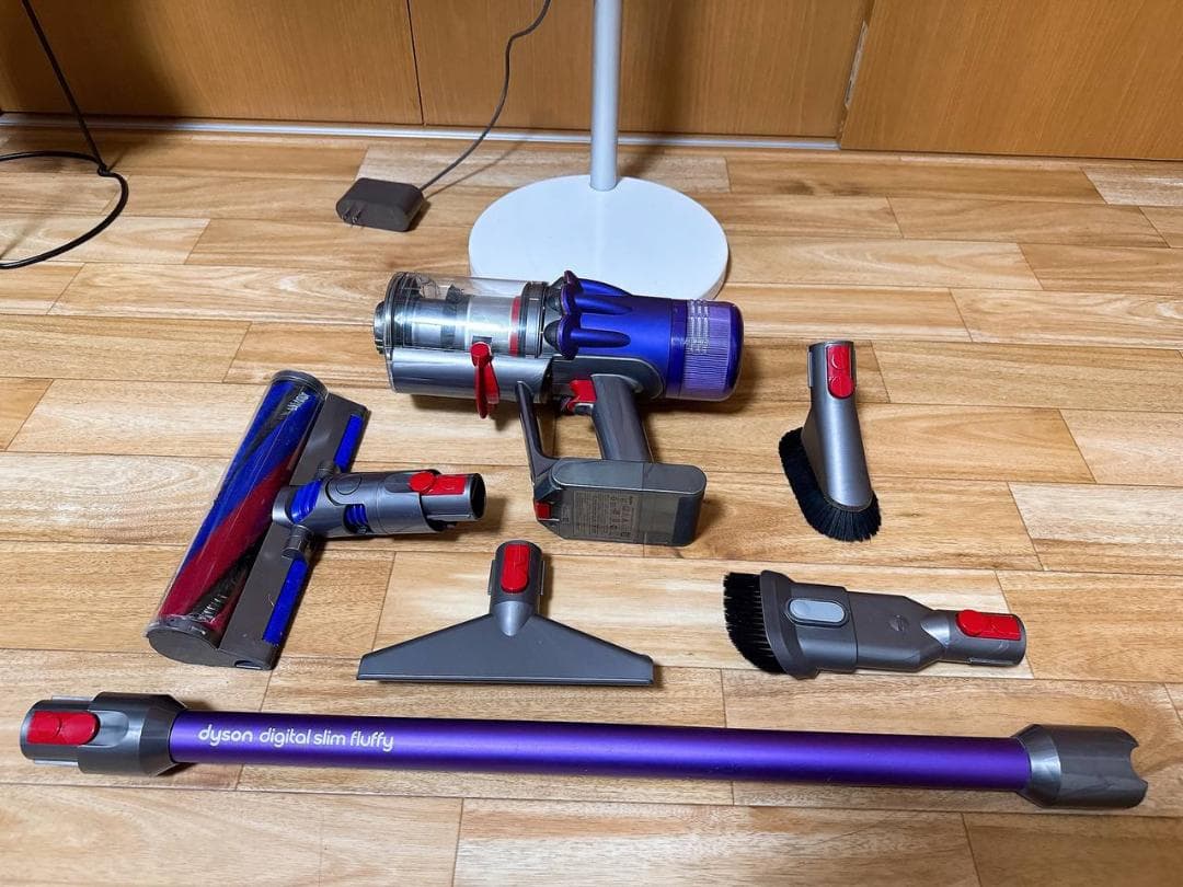 【分解洗浄済】356- ダイソン dyson SV18 掃除機 作動品
