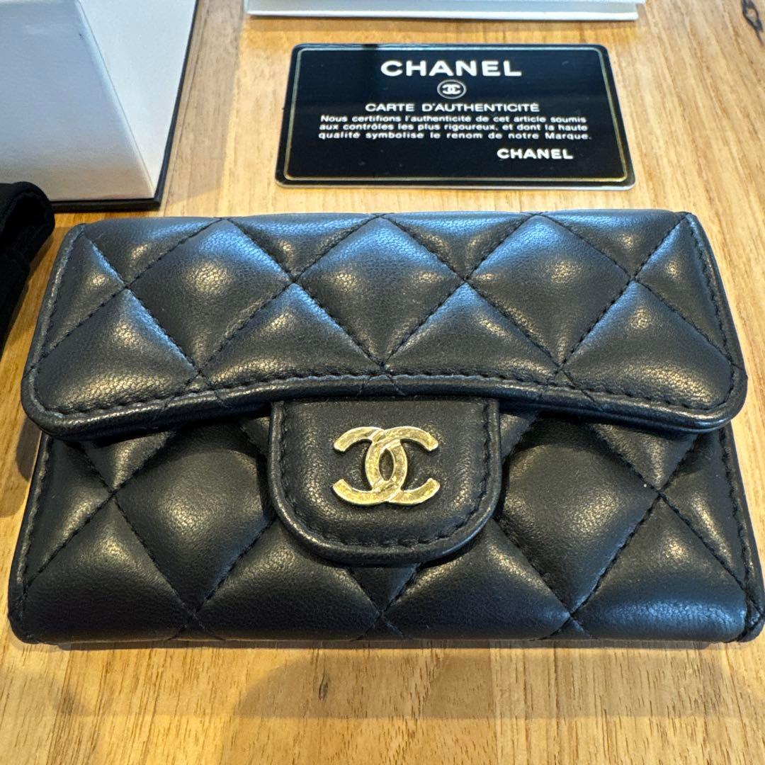 【美品】CHANEL シャネル 名刺入れ マトラッセ ブラック ラムスキン