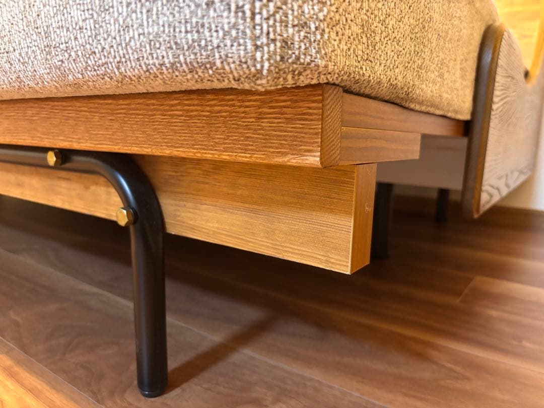 【ピロシキ】アクメファーニチャー