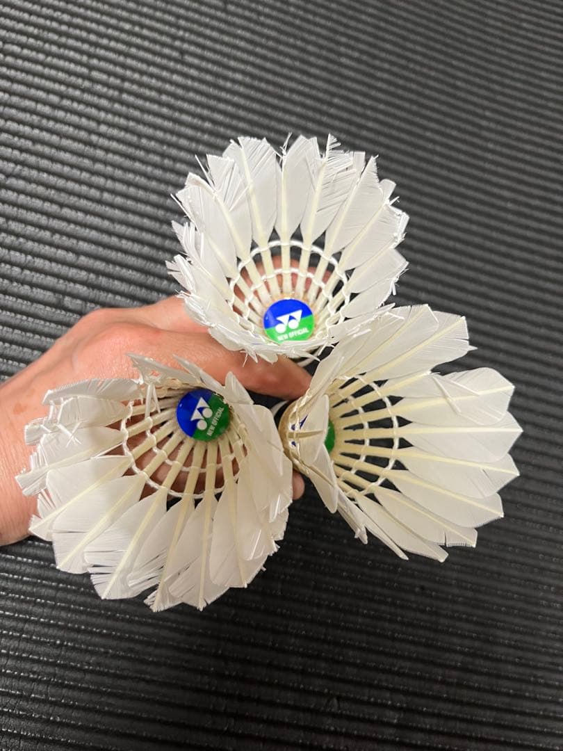 し*ー様 バドミントン中古シャトル　ニューオフィシャル120球➕エアロセンサ70