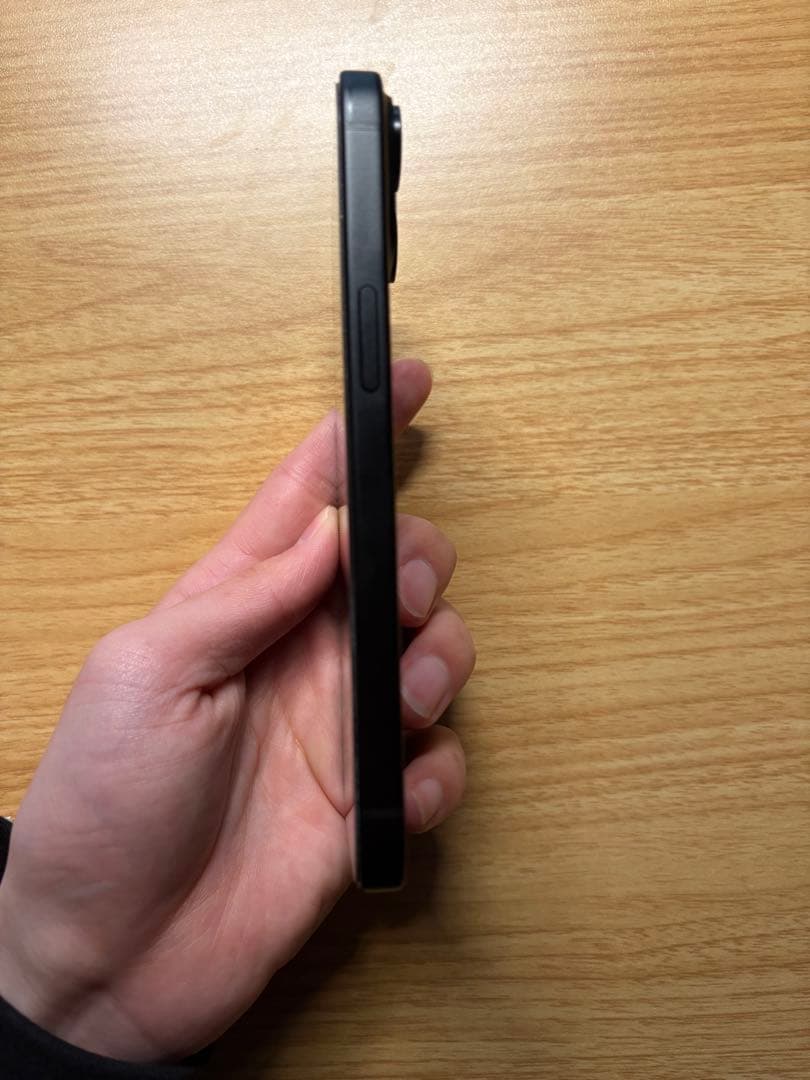 iPhone15 128G バッテリー96% ブラック