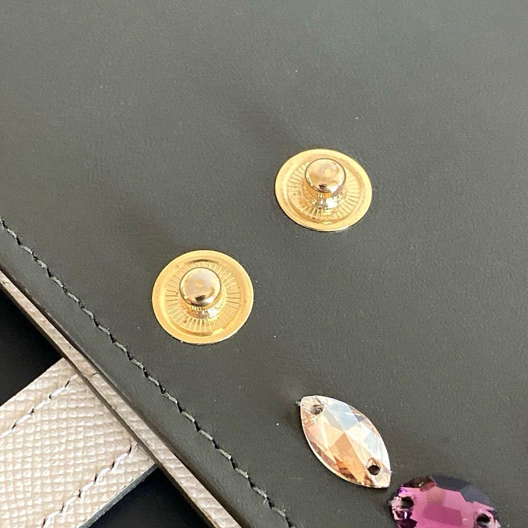 【美品・ギャランティカード付 】ADMJ 長財布 バニティ クリスタル付　日本製