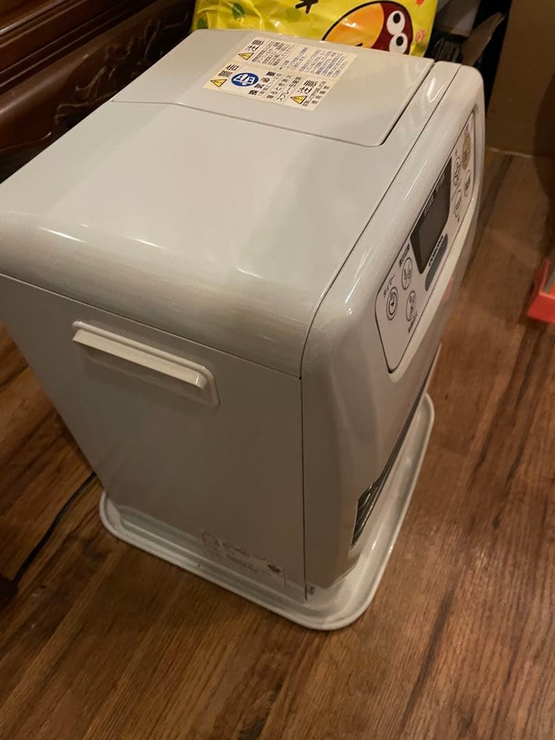特価コロナFH-M2517Y白くて可愛い石油ファンヒータコジマ購入２年使用後保管