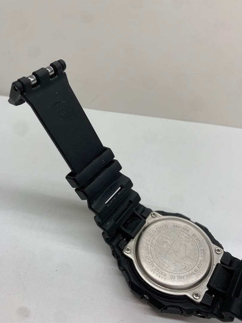 中古　G-SHOCK ジーショックGBX-100