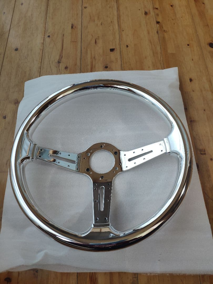 新品・未使用 アクリル メッキ ステアリング 340mm