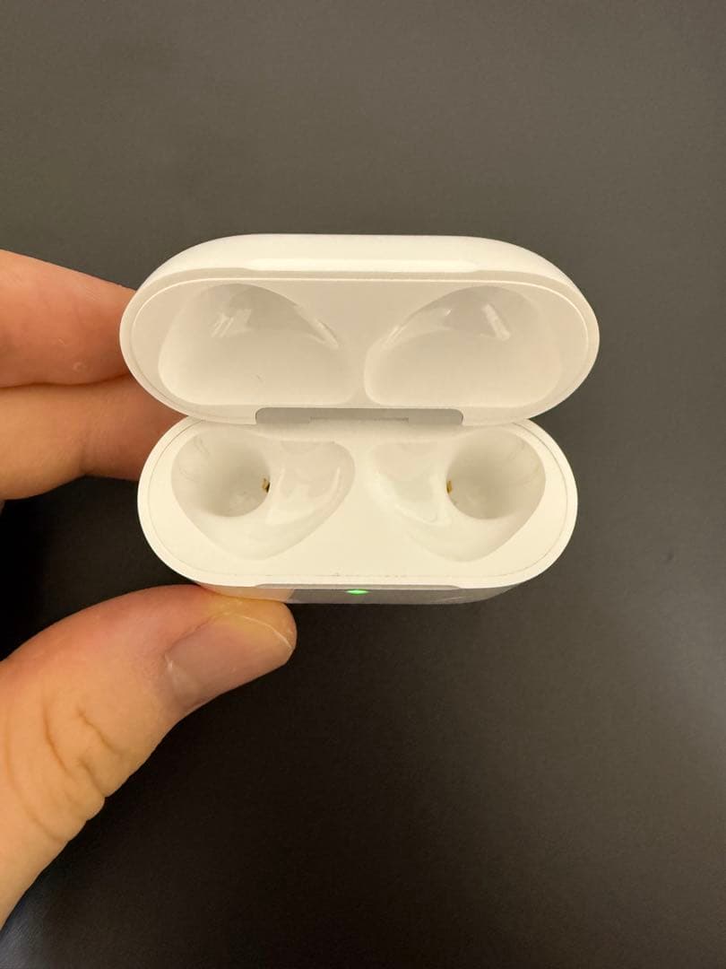 (正規品)Apple AirPods4 アクティブノイズキャンセリング搭載