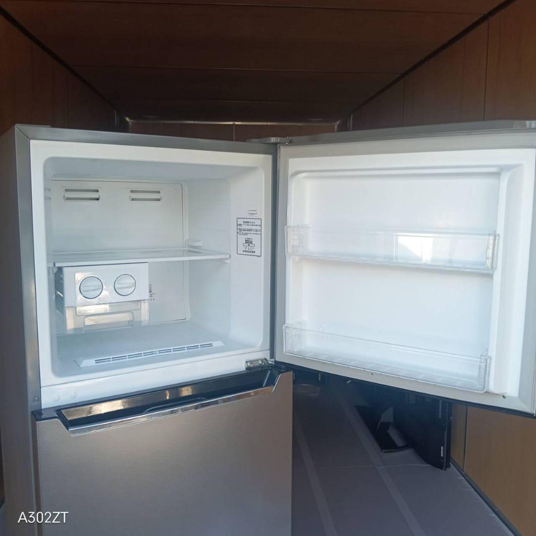 C068 送料設置無料　ハイセンス　人気モデル　大型冷蔵庫　227L