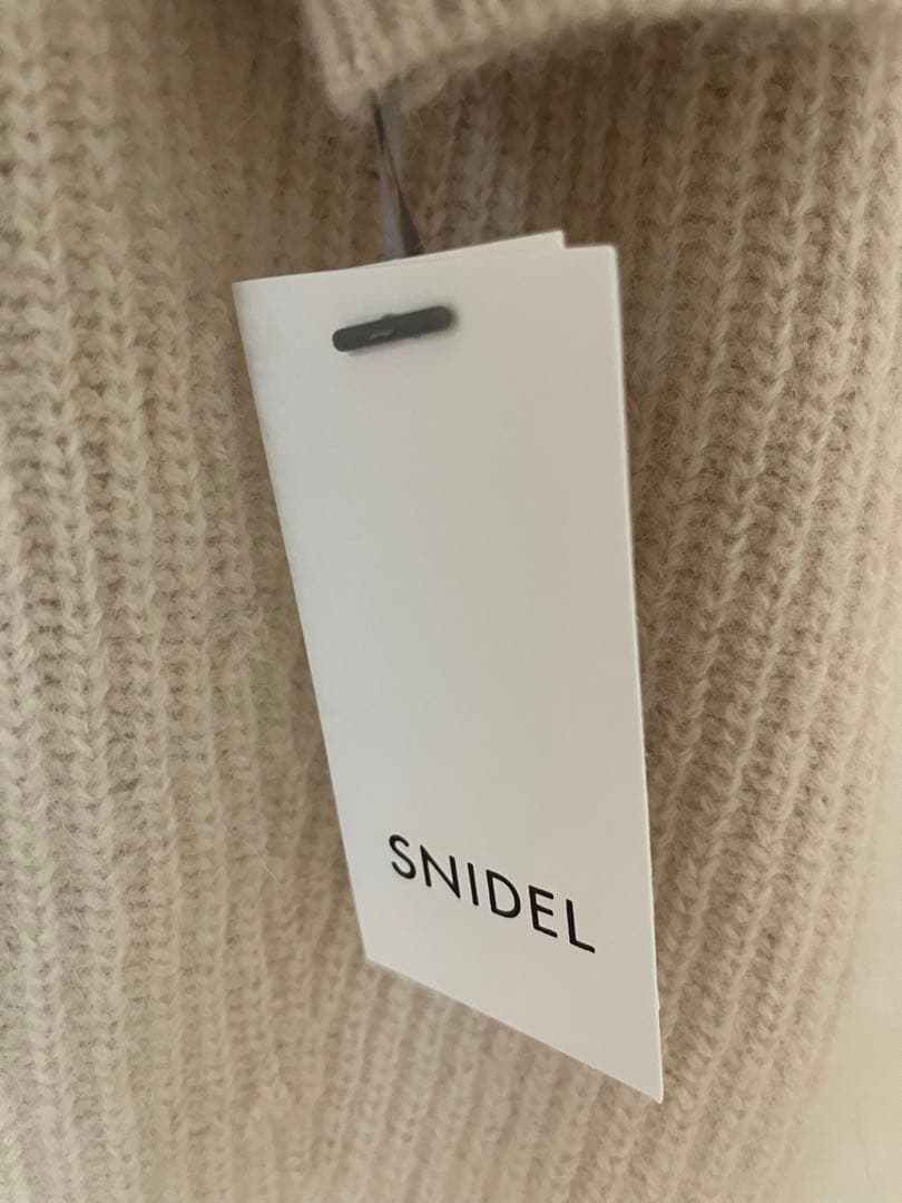 【美品】SNIDEL ラクーンミニニットワンピース