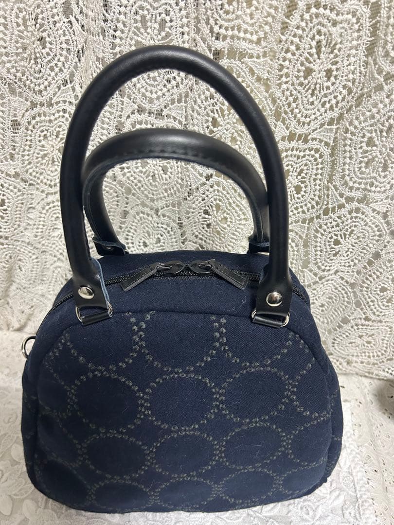 51210Aミナペルホネンハンドメイド　ブガッティラウンドバッグ