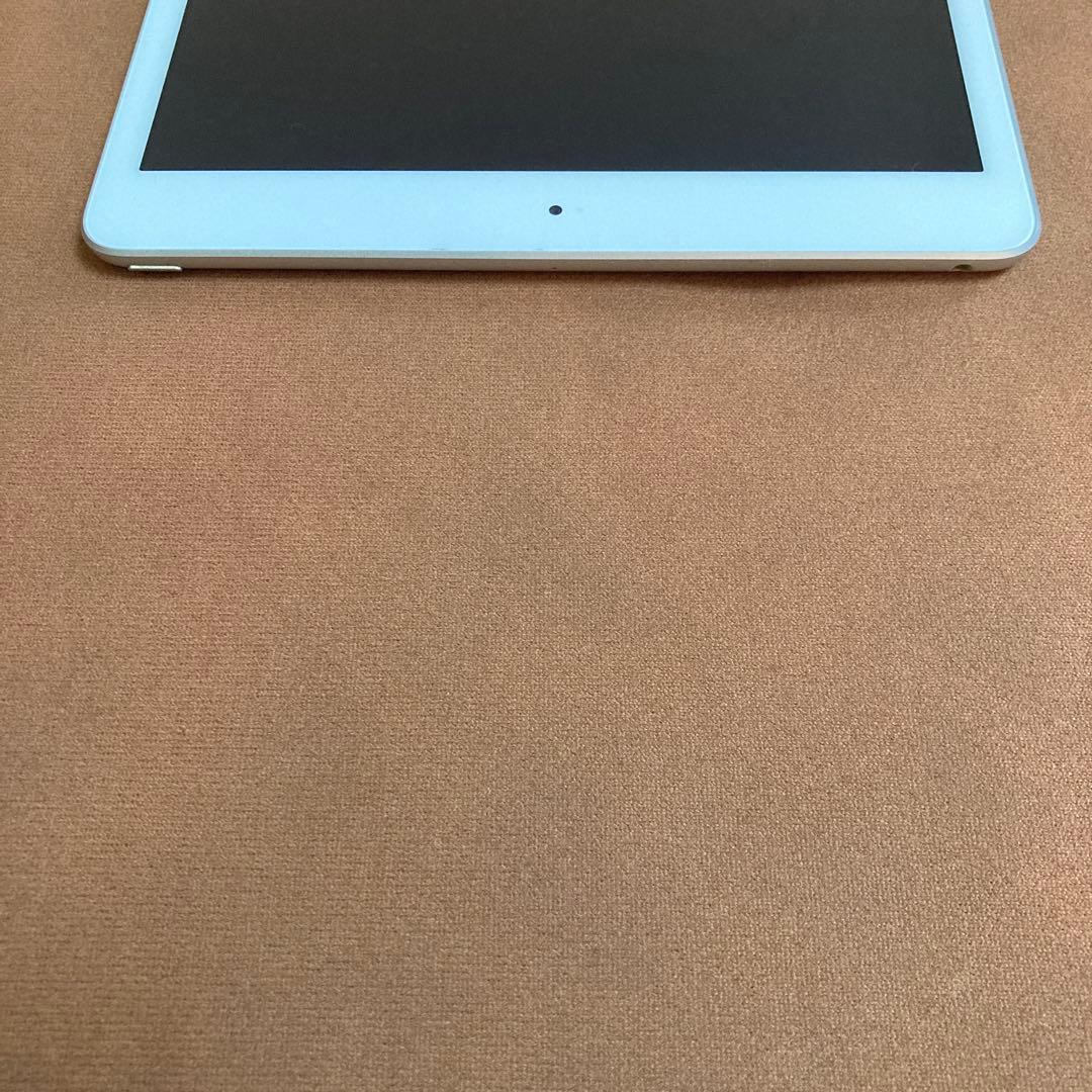 411 電池最良好☆比較的美品☆iPad7第7世代32GB WIFIモデル☆