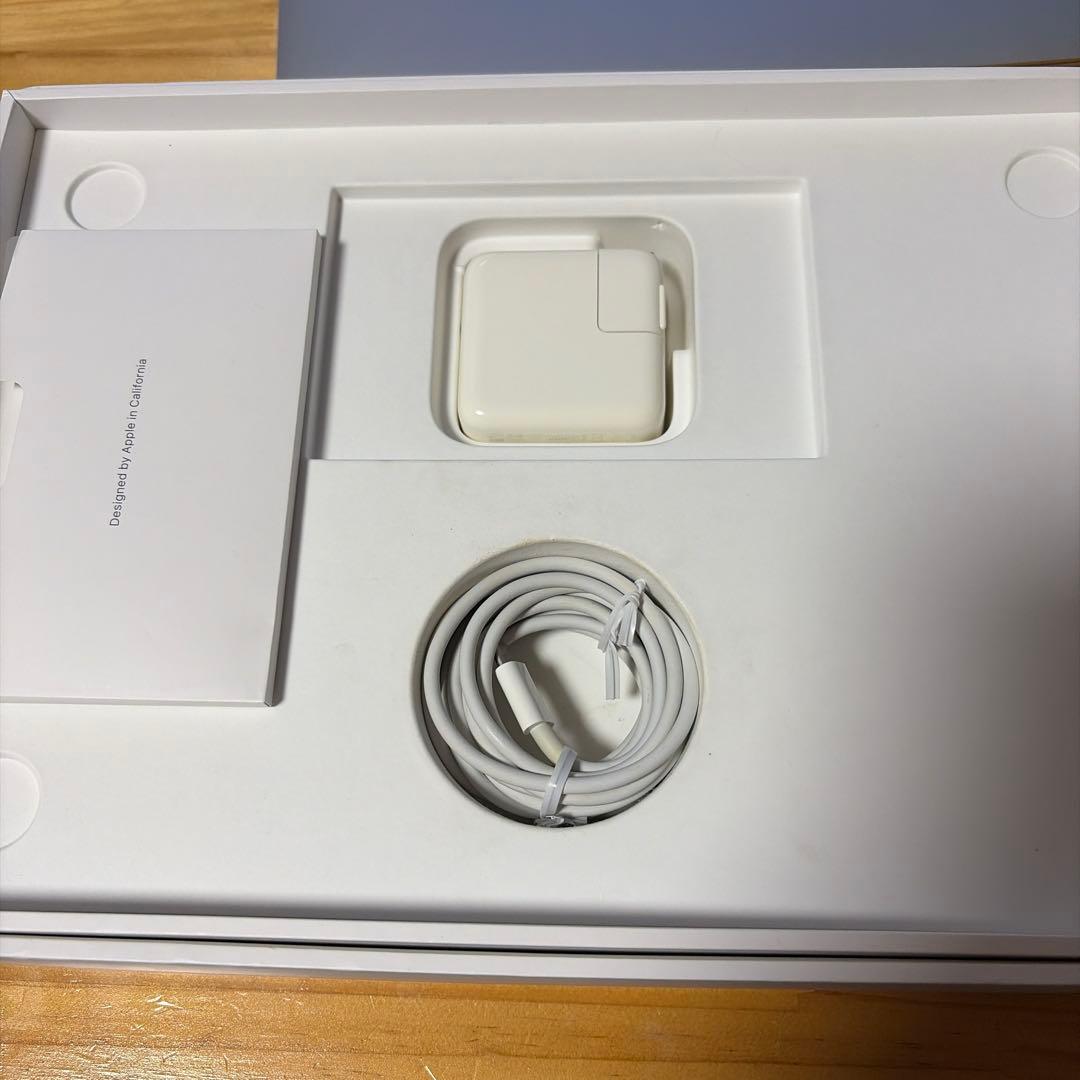 MacBookAir 2020 13.3インチM1 8GB 256GB シルバー