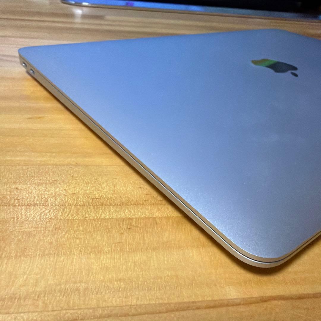 MacBookAir 2020 13.3インチM1 8GB 256GB シルバー