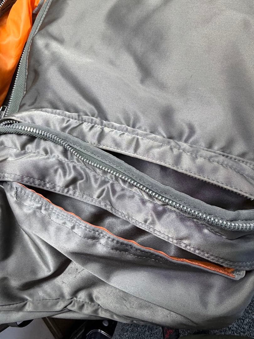 だ*い様 PORTER ポーター タンカー デイパック リュック シルバー