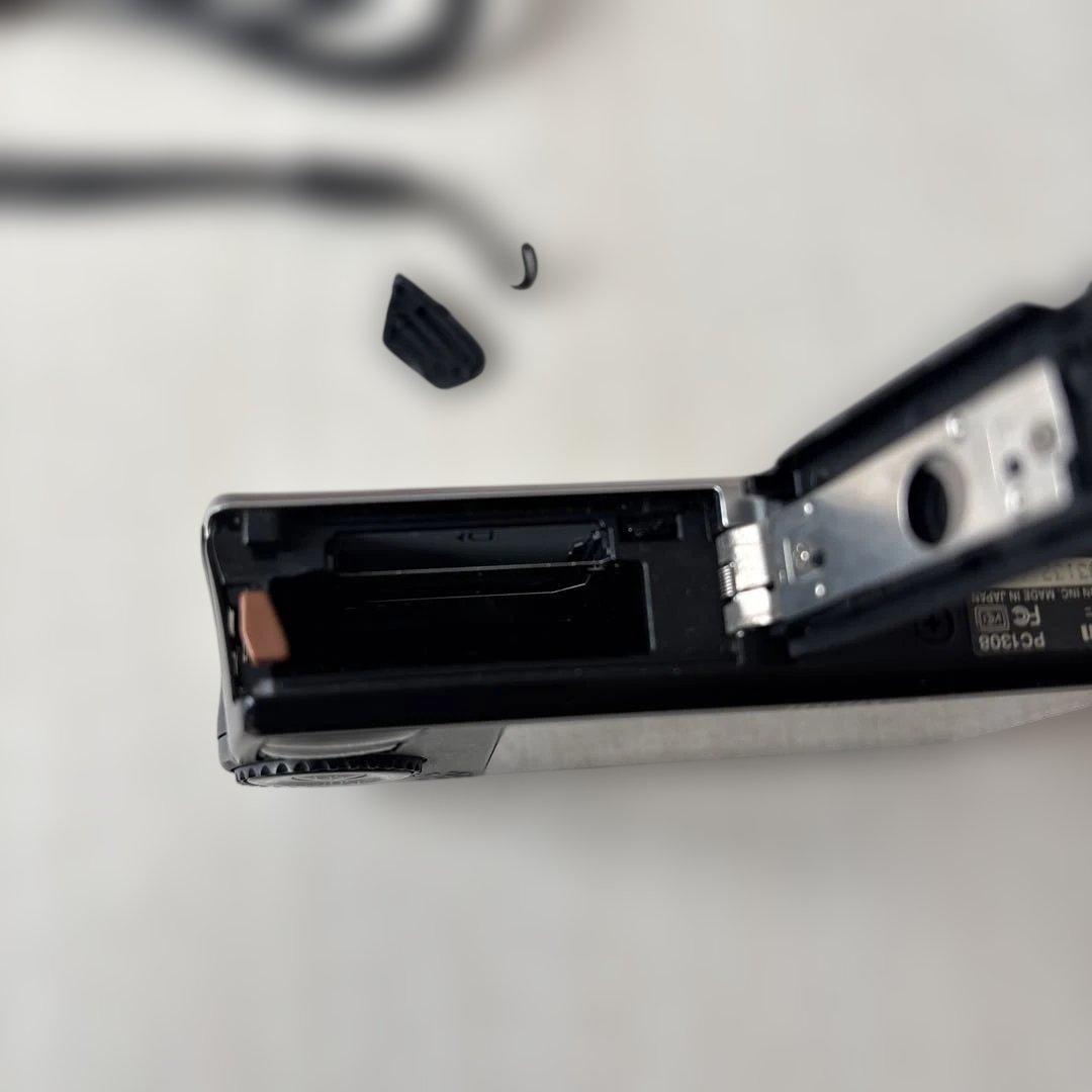 キャノン　Canon IXY DIGITAL 920 IS