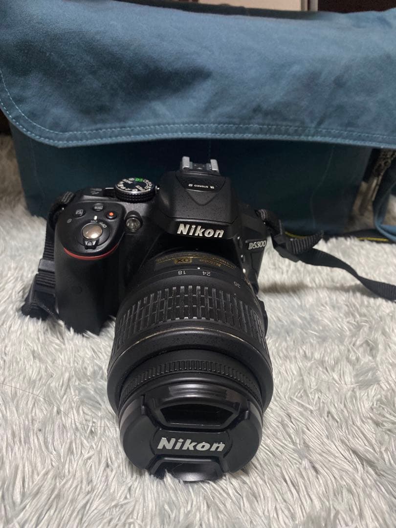 【美品】Nikon D5300 18-55レンズキット