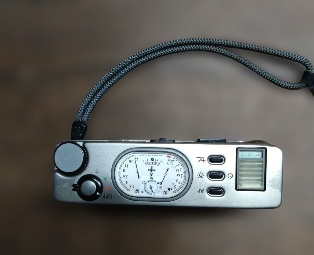 ニコン35TI 高級コンパクトフィルムカメラ