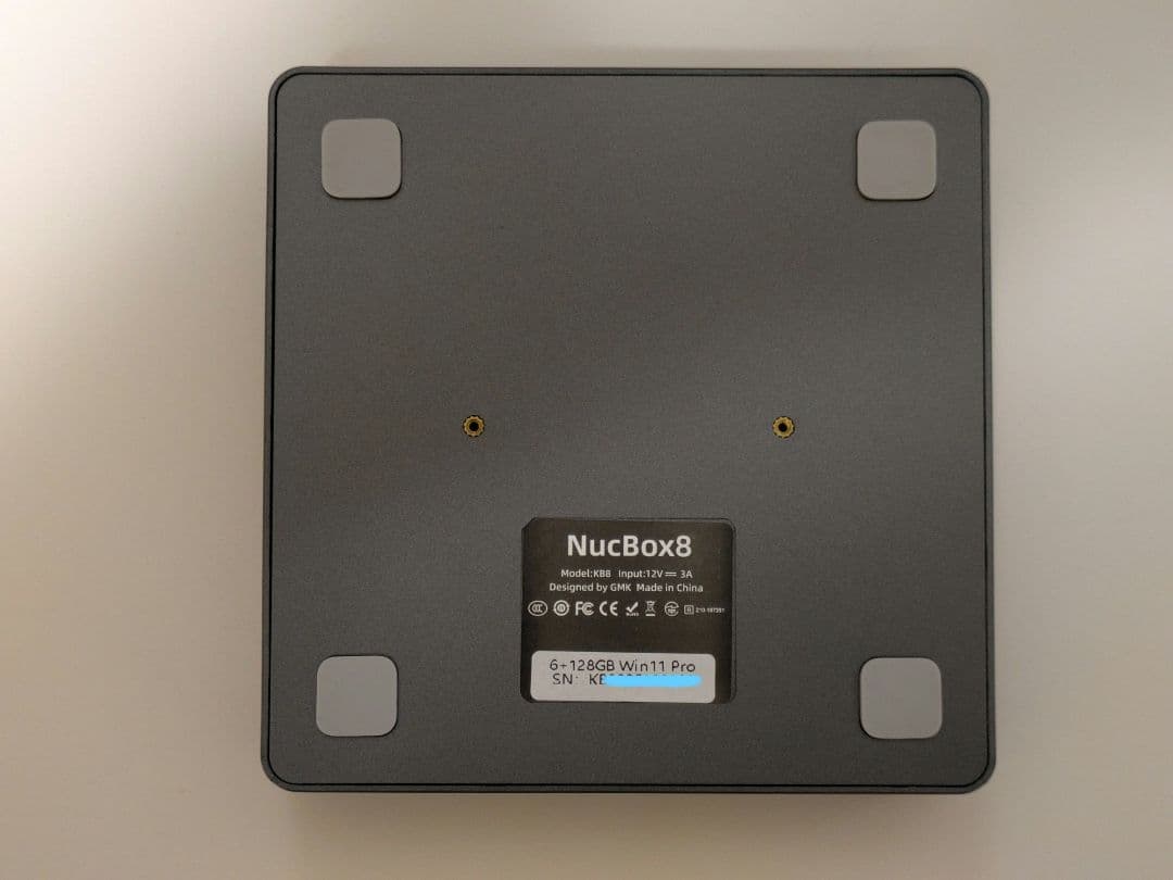 GMKtec NucBox8 ファンレスミニPC