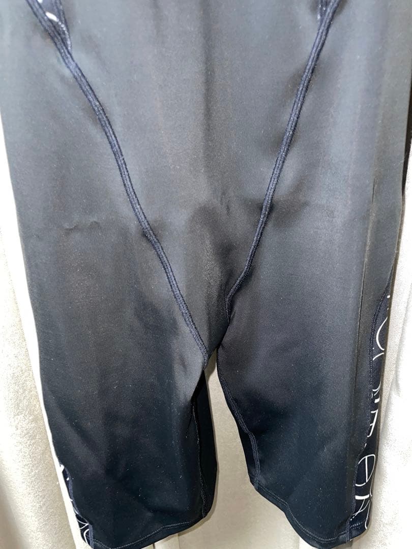 【新品未使用】ワコールスイムウェア　おなかシェイプタイプ　SFR433