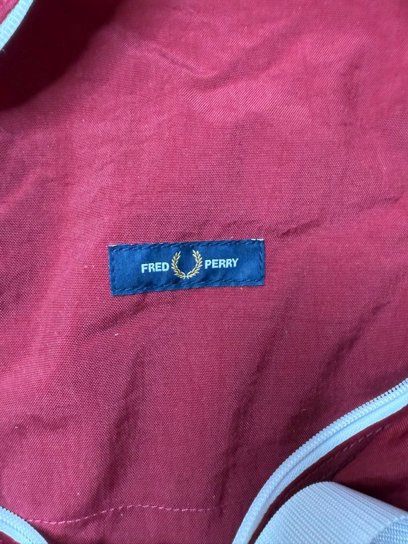 【新品】フレッドペリー FRED PERRY ボストンバッグ トートバッグ 赤