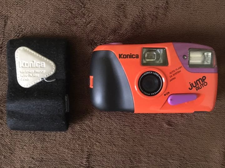 コンパクトカメラ