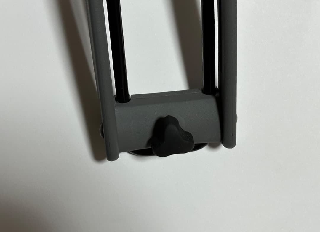 アーロンチェアリマスタード用 atlus製ヘッドレスト カーボンカラー