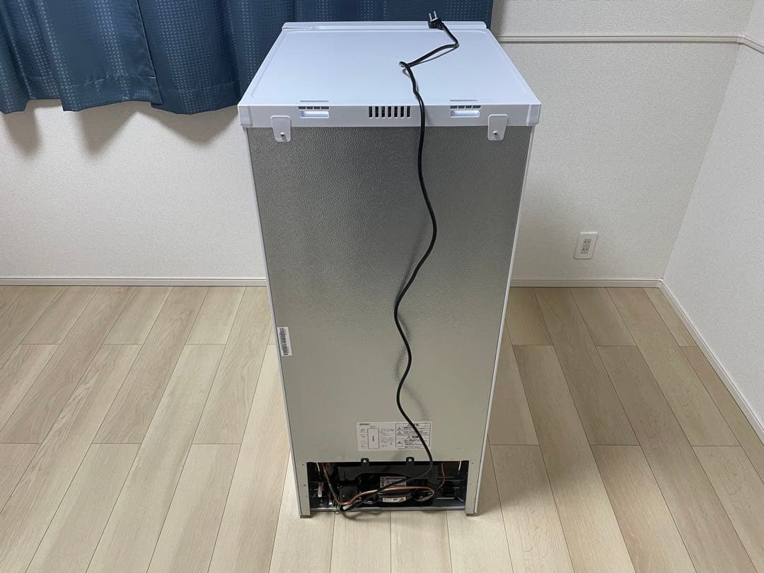 【美品】アイリスオーヤマ 冷凍庫119L IUSN-12A-W たのメル便対応可