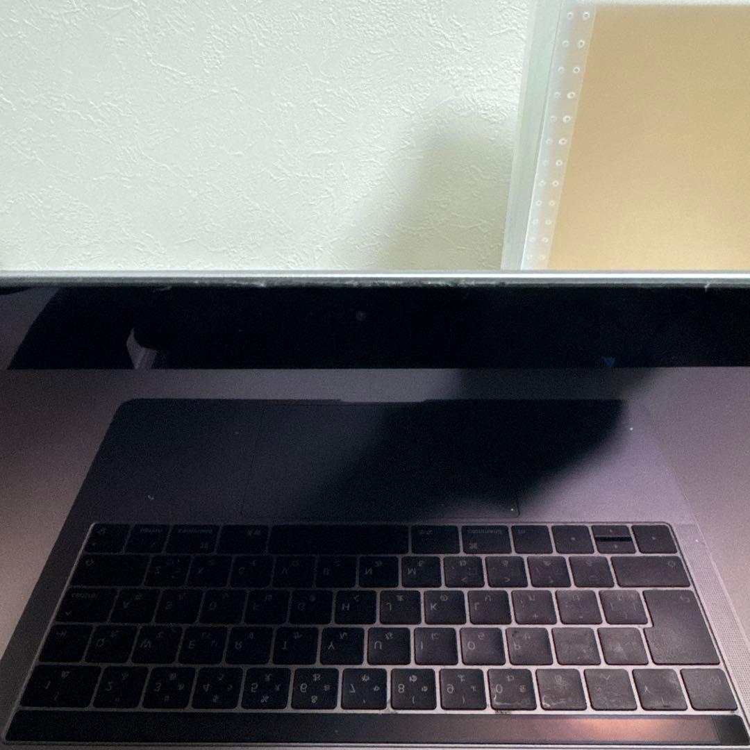 13インチ　MacBook Pro 本体　スペースグレー