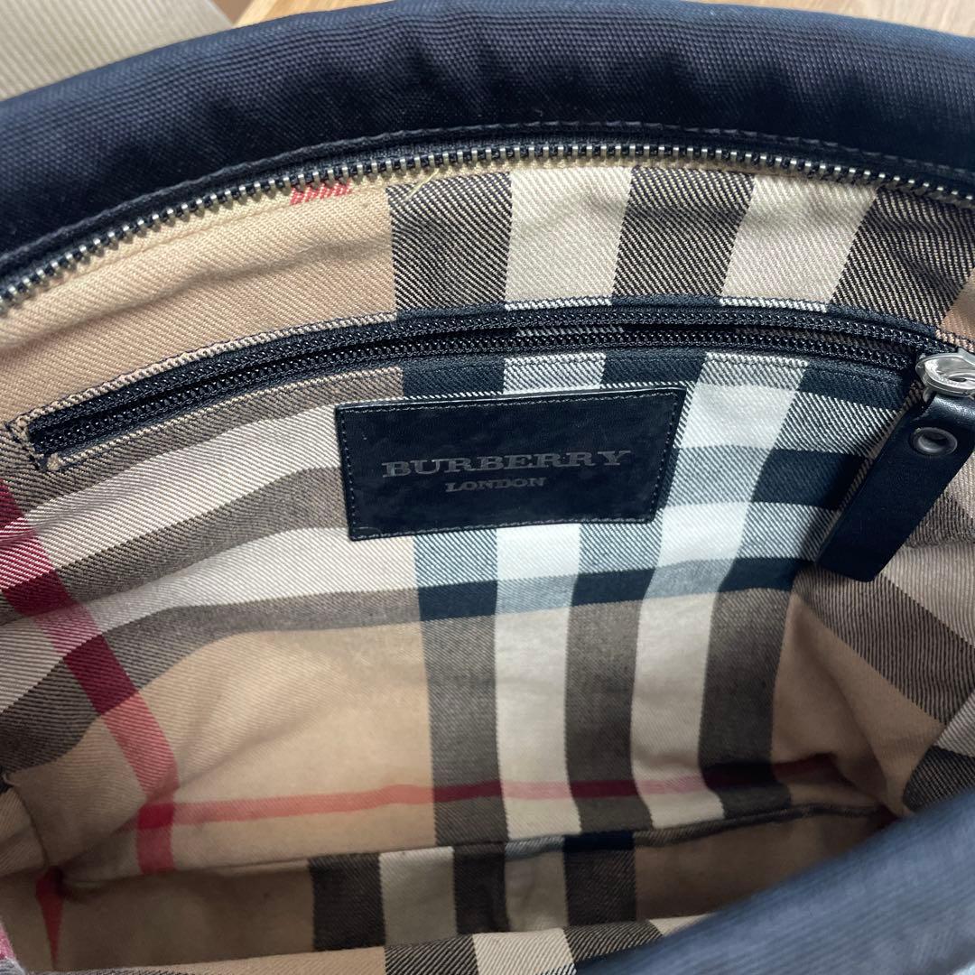 BURBERRYバーバリー　ショルダーバッグ