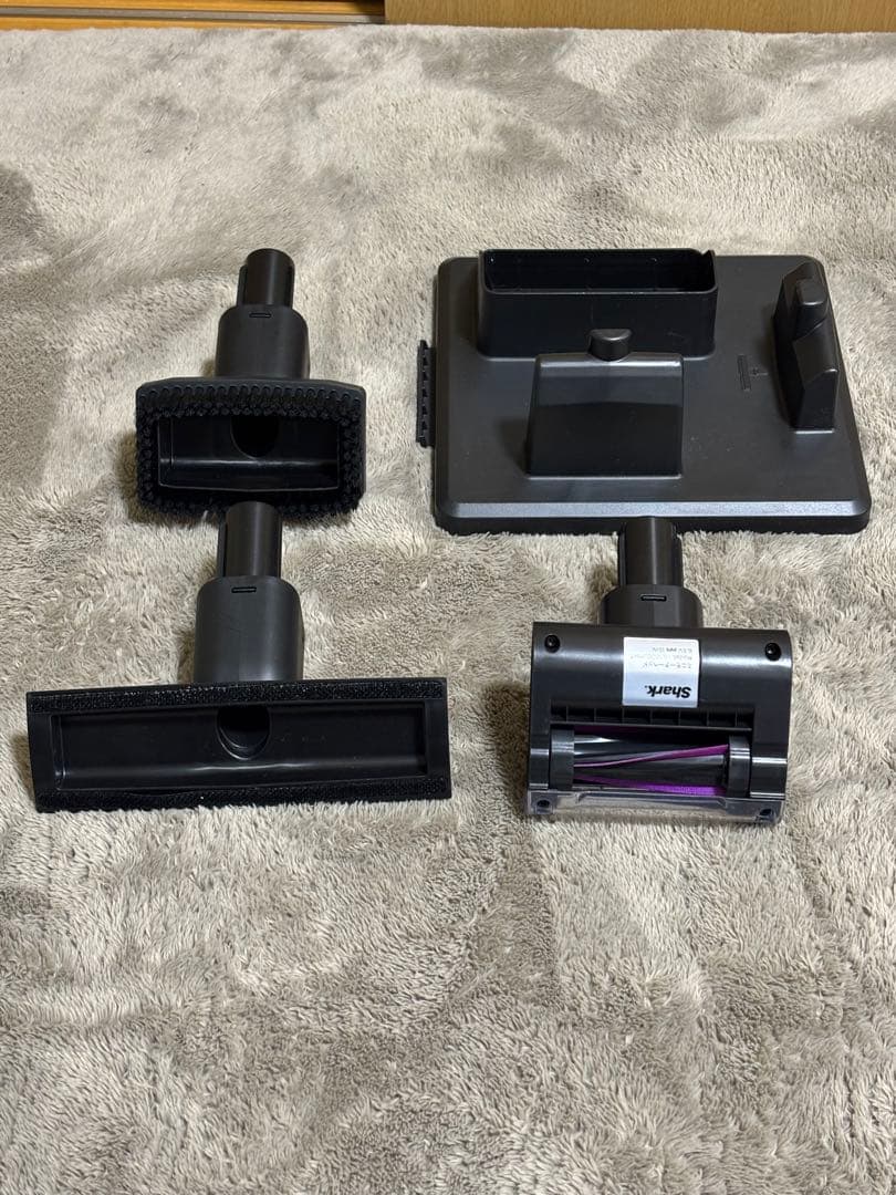 Shark CleanSense iQ コードレスクリーナーIW2241J