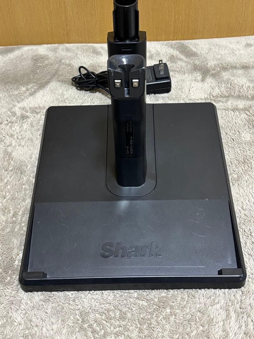 Shark CleanSense iQ コードレスクリーナーIW2241J