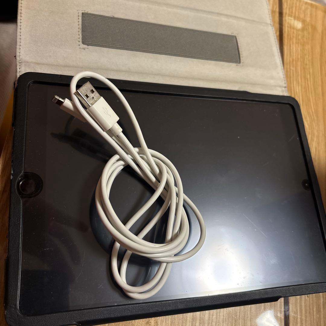 タブレット本体 USB充電ケーブル付き