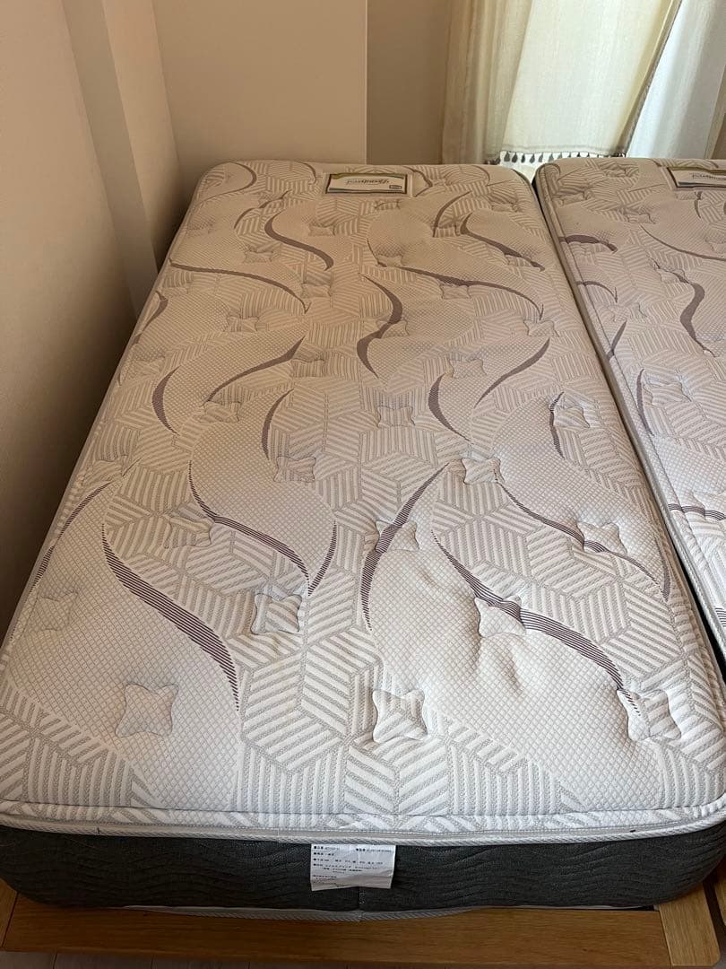 SIMMONS executive Beautyrest マットレス①