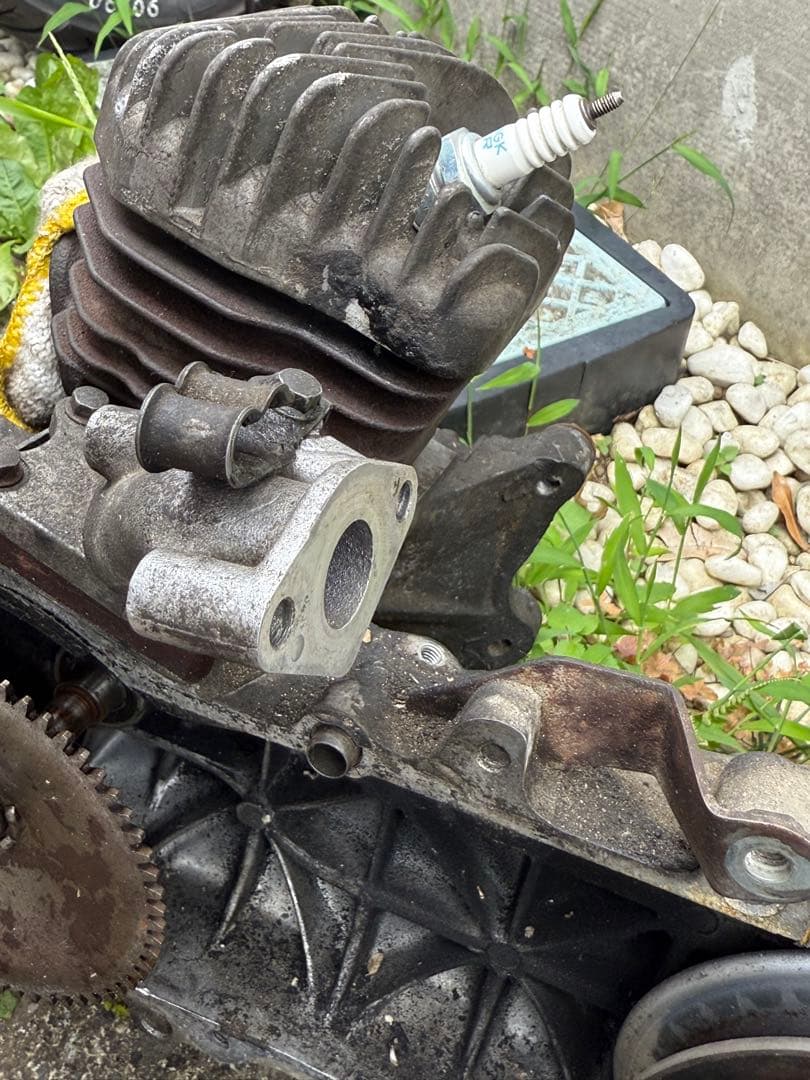 AF18E ディオ　縦型エンジン　af27 af28