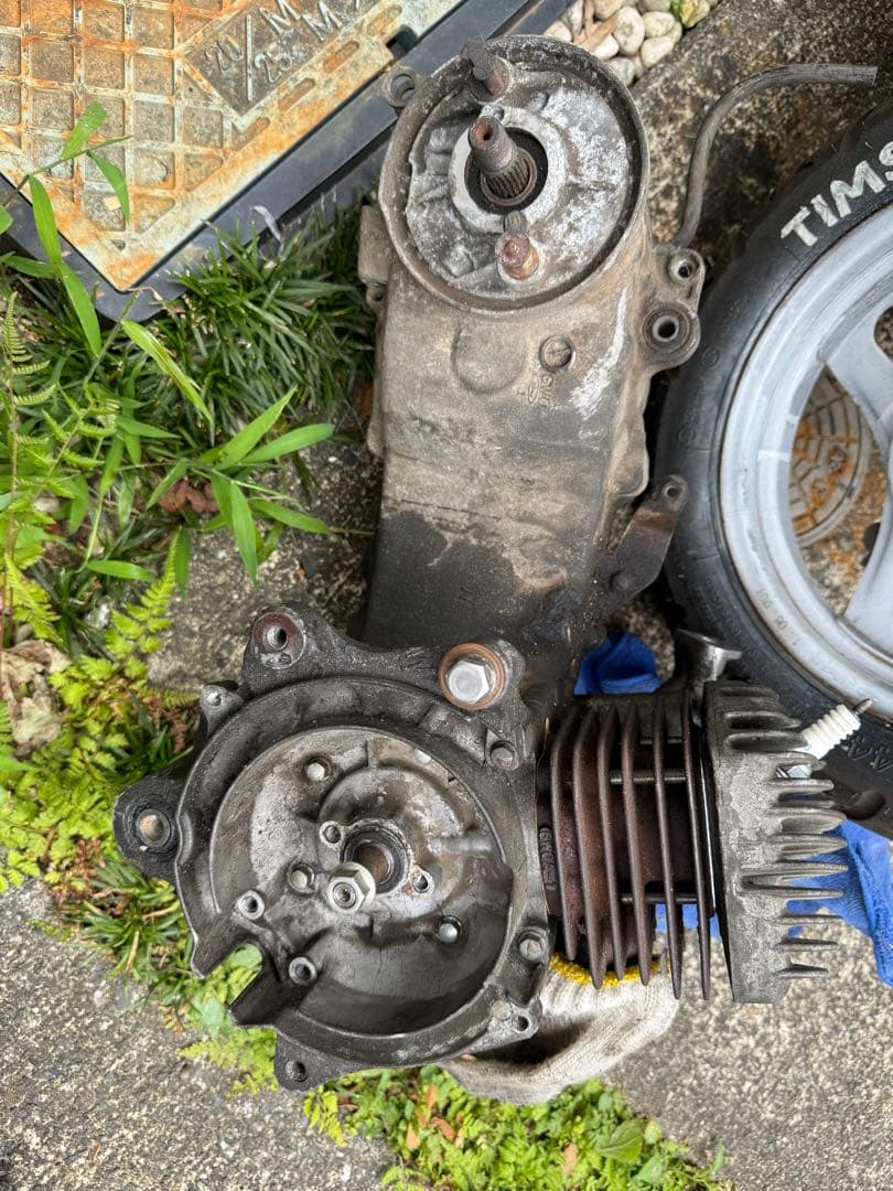 AF18E ディオ　縦型エンジン　af27 af28