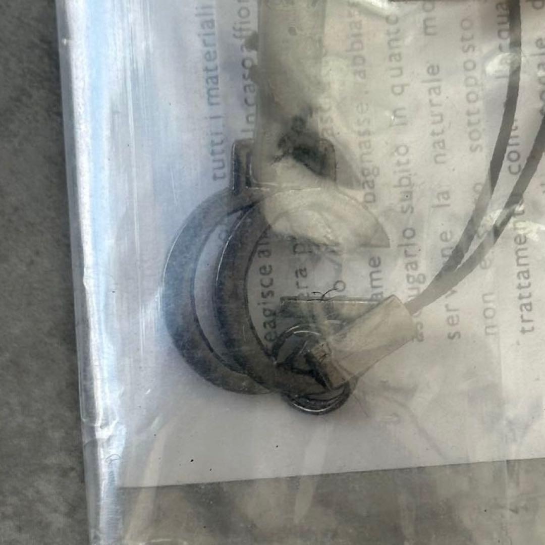 未使用✨GUCCI マーモント　携帯 スマホストラップ チャーム　レザー　黒