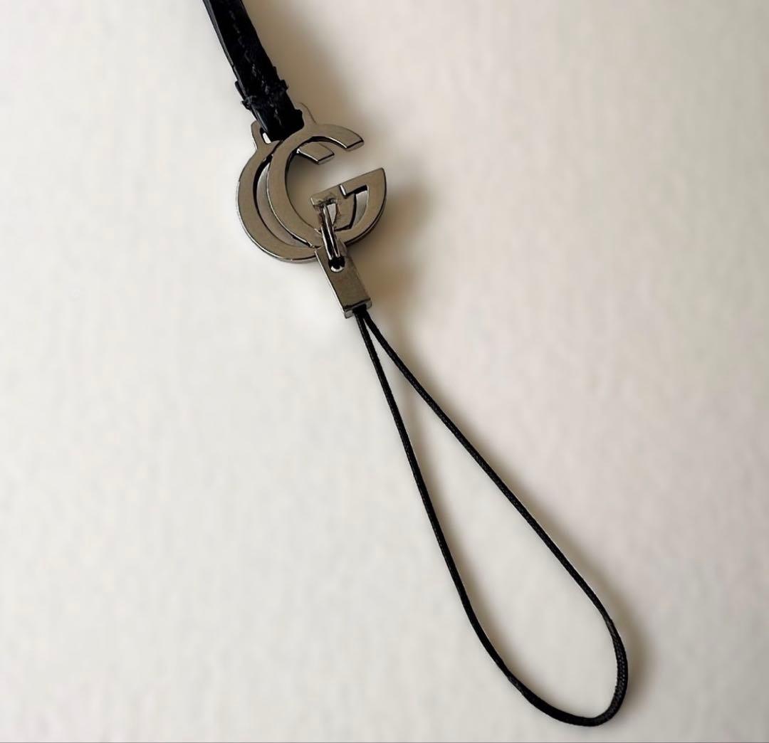 未使用✨GUCCI マーモント　携帯 スマホストラップ チャーム　レザー　黒