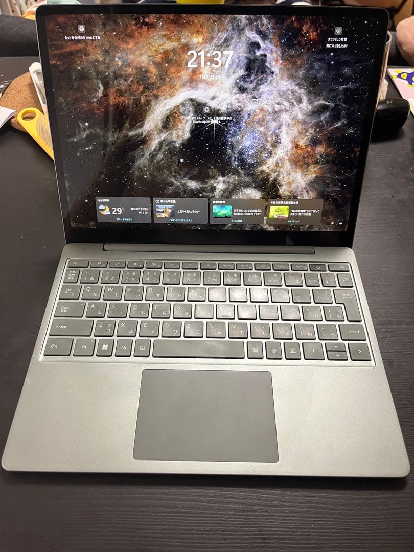 美品！Microsoft Surface Laptop Go 2