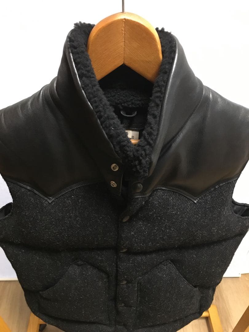 rockymountainfeatherbed ×ハリスツイード　ダウンベスト