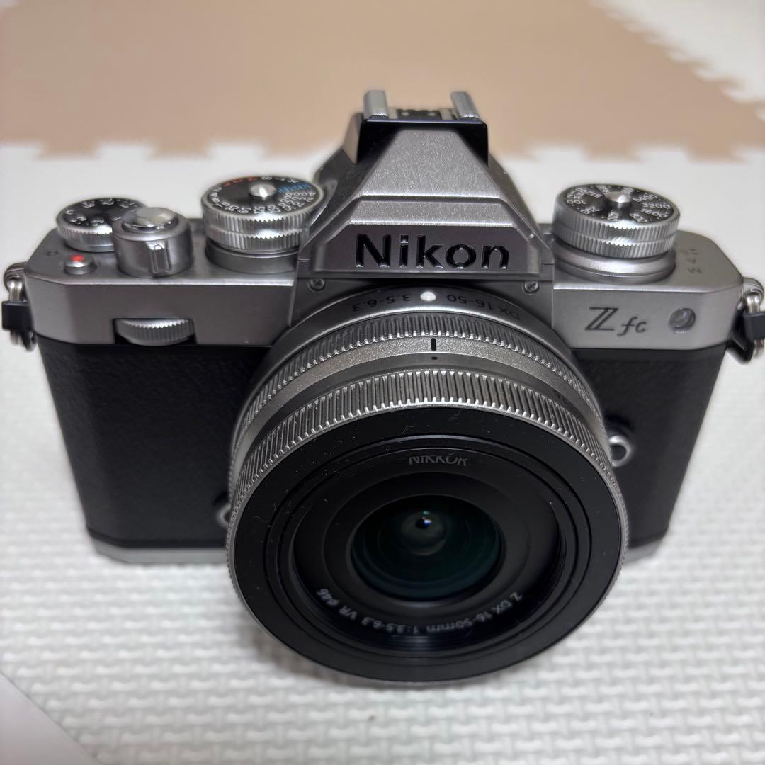 Nikon Z fcシルバー レンズセット、撮影枚数9枚！試し撮りのみの極上品！